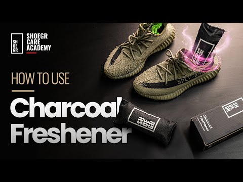 How to use SHOEGR charcoal frehsner to get rid of smell from your shoes