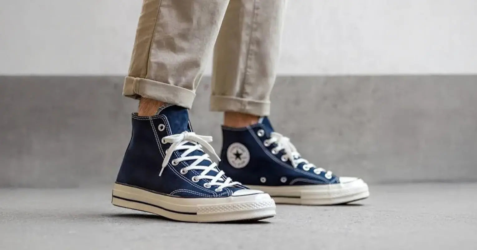 Pros and Cons of Flat-Soled Sneakers 